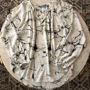 Simply Vera Marble Print Blouse